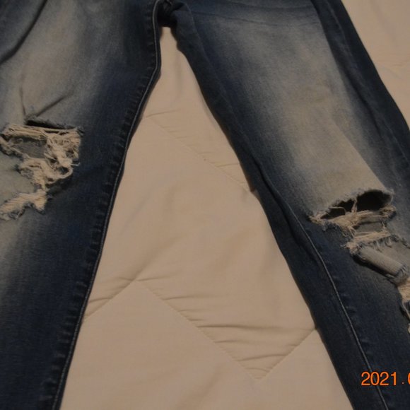 KanCan Jeans - Picture 3 of 7